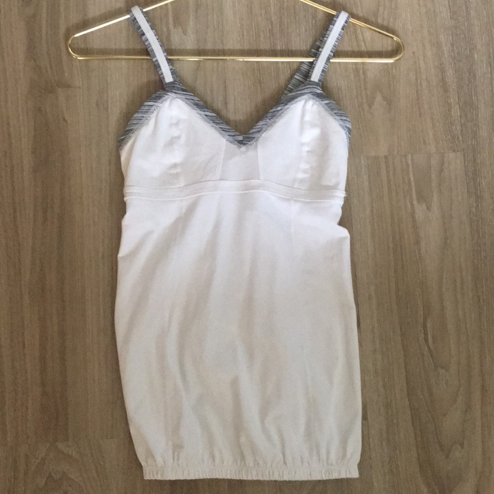 Lululemon Sports Top 🌈
